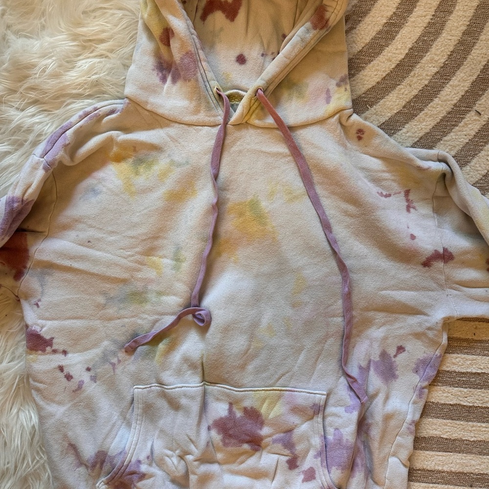 Barry’s bootcamp love is love pride limited release hoodie - Picture 4 of 4
